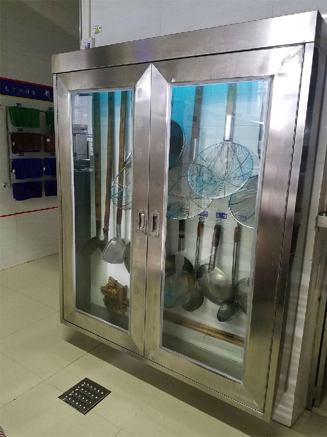廣西商貿(mào)高級技工學(xué)校廚房設(shè)備工程之4D無水廚房10