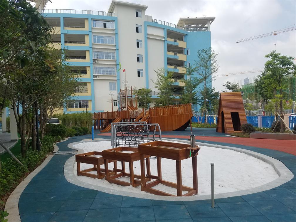 恒大蘋果幼兒園廚房設(shè)備工程之無水廚房2.jpg